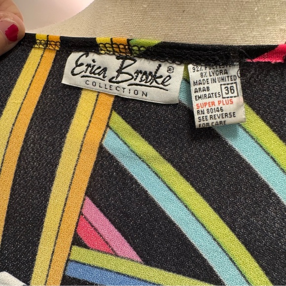 Erica Brooke Collection – Multicolor Geometric Tunic Top (Plus 3X / 26W–28W) - Picture 7 of 8